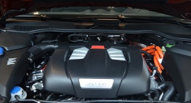 保時捷卡宴2022款報價及圖片，指導(dǎo)價101.8萬的鉑金版