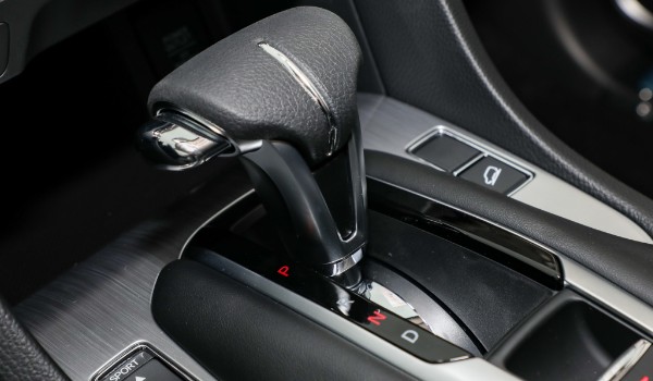 冠道變速箱油多少公里換一次 每4萬公里(CVT無級變速箱)