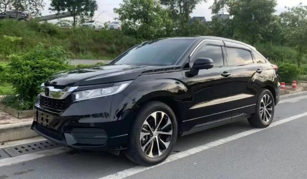 新車(chē)降價(jià)排行 奔馳c級(jí)優(yōu)惠排第一(可達(dá)11萬(wàn))