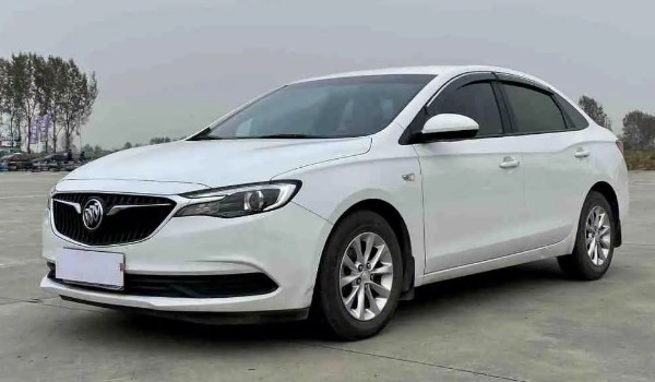 ?？怂购陀⒗誓膫€(gè)好 ?？怂箘?dòng)力更強(qiáng)(英朗車長(zhǎng)4.6米)