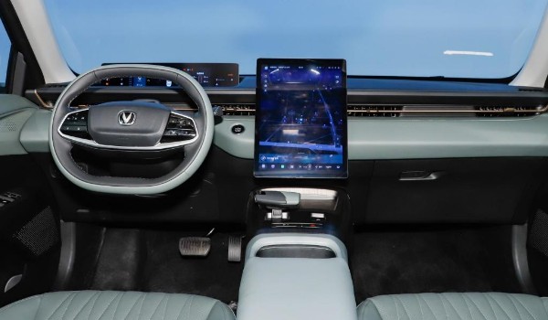 長安逸達怎么樣值得買嗎 油耗實測6.8L(馬力可達170匹)