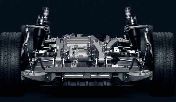 蔚來ec7配置參數(shù)如何 車長4.9米(續(xù)航可達635km)