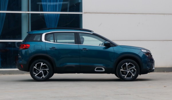 雪鐵龍?zhí)煲輈5二手車多少錢 僅需要花費(fèi)8萬(wàn)(表顯里程1.89萬(wàn)公里)