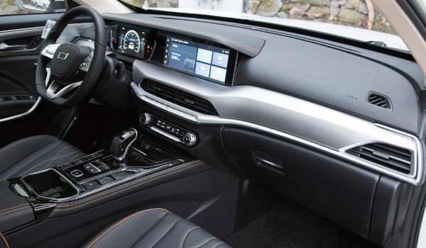 奔騰t77這車(chē)怎么樣值得買(mǎi)嗎 油耗9.6L(馬力可達(dá)169匹)