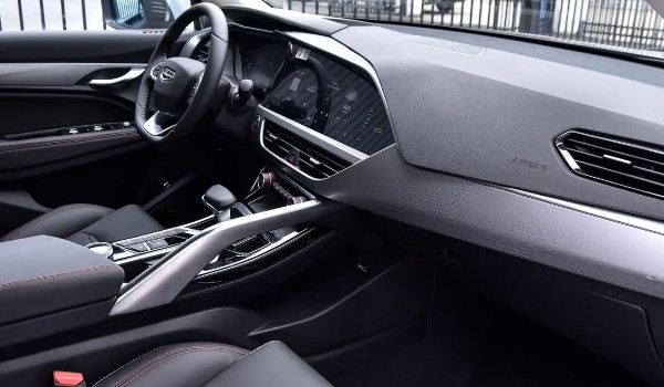 星越s這款車值得買嗎 油耗實測9.5L(馬力可達(dá)238匹)