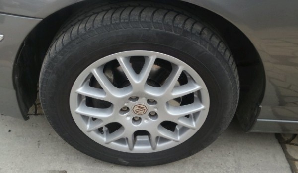 mg7輪胎型號(hào)規(guī)格多少 尺寸為245/40 r19(胎寬245mm)