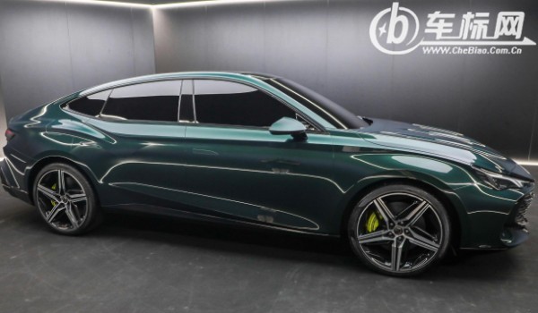 名爵mg7這款車怎么樣 油耗實(shí)測(cè)7.6L(馬力可達(dá)261匹)