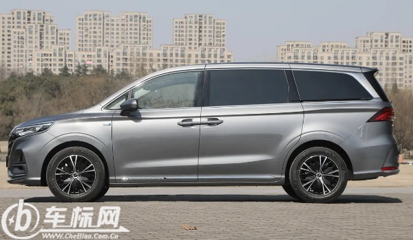 imax8油耗一公里多少錢(qián) 消耗7毛錢(qián)(油耗10.1L)