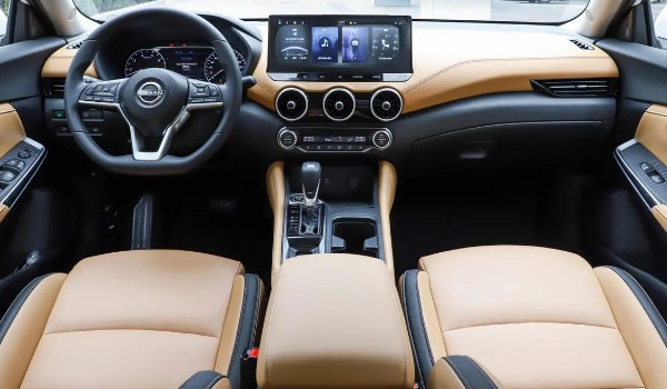 享域和日產(chǎn)軒逸哪個好 軒逸動力更強(享域車長4.7米)