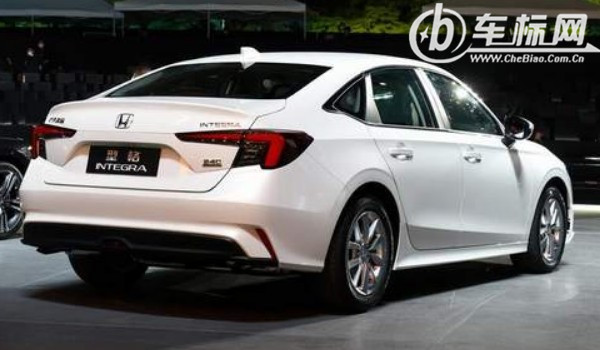 本田型格安全性怎么樣 主動安全配置齊全(搭載10個(gè)氣囊)