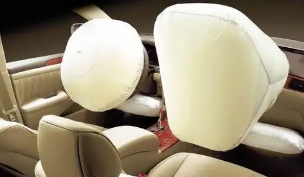 本田型格安全性怎么樣 主動安全配置齊全(搭載10個(gè)氣囊)