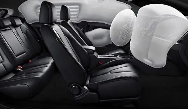 本田思域有幾個(gè)氣囊 搭載了10個(gè)(安全性很高)