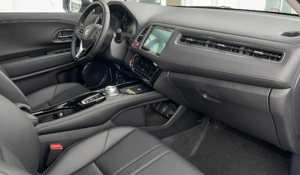 本田ve1分期首付多少錢 分期首付3萬(wàn)(36期月供2629元)