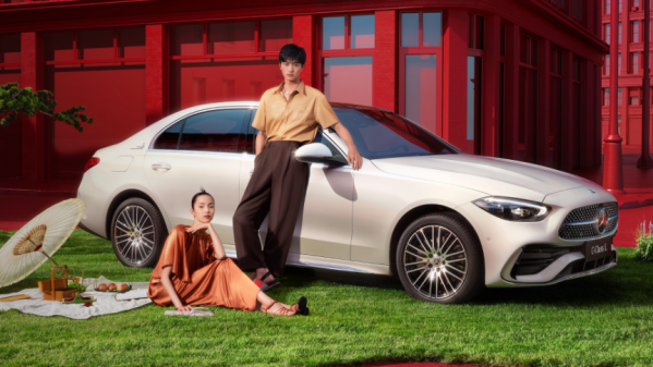 2022款奔馳C級上市 整體外觀變動不大 起售價33.15萬