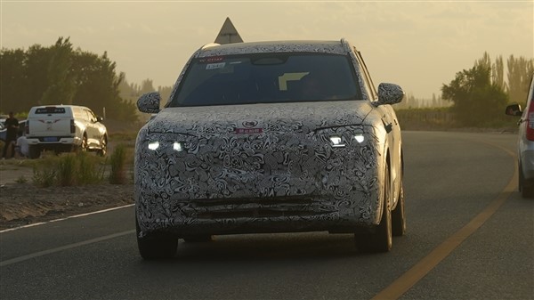 問界又一爆款SUV將至！全新M7諜照曝光：果然換了設計