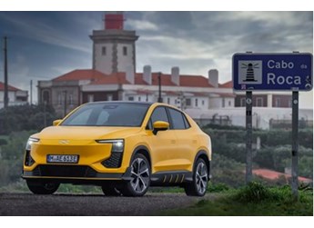 愛馳U6海外大試駕如期舉行 百余媒體人盛贊這款中國車