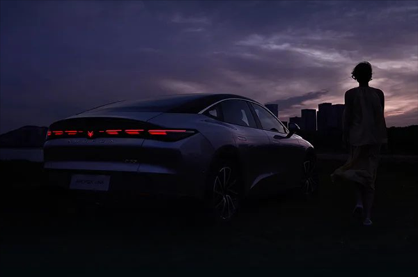 全球量產(chǎn)風(fēng)阻低過小米SU7 極狐阿爾法S5上市：17.68萬起