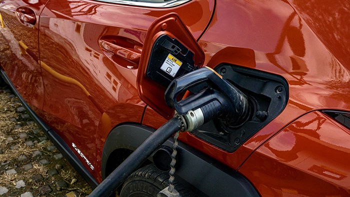 換個角度的選擇 雷克薩斯UX300e評測