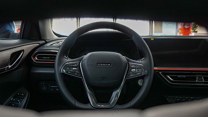 樹立10萬(wàn)級(jí)SUV價(jià)值新標(biāo)桿 試駕長(zhǎng)安歐尚X5