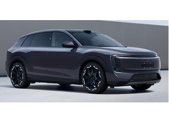 上汽奧迪首款量產(chǎn)SUV曝光！AUDI E7X官圖發(fā)布：設計更協(xié)調(diào)更耐看