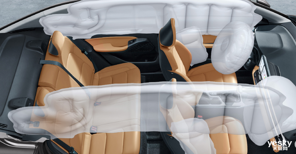 燃油車香起來(lái)了！吉利怒掀價(jià)格戰(zhàn)：新帝豪卷出新高度