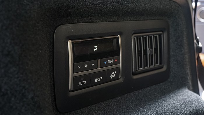 7座新選擇 雷克薩斯新一代RX450hL評(píng)測(cè)