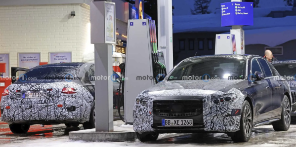 年內(nèi)上市！全新奔馳E級(jí)諜照曝光 或采用貫穿式LED燈帶