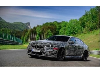 全新寶馬M5國內(nèi)下半年上市 有望成都車展開啟預(yù)售