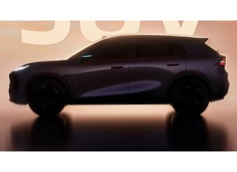 長安啟源全新純電Q05亮相：激光雷達(dá)、智駕小藍(lán)燈全上車