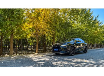 格調與溫度  雷克薩斯 RX500h 四驅F SPORT Performance