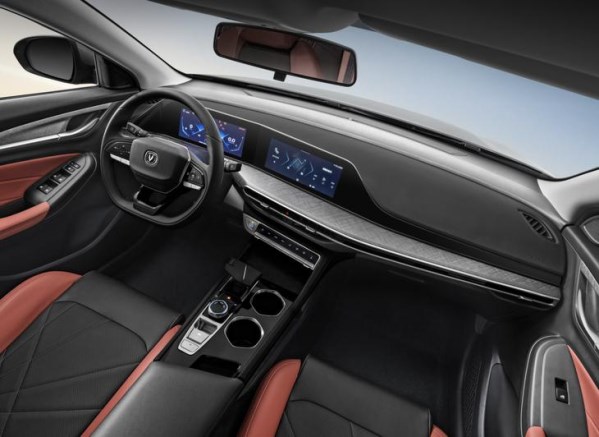 定價(jià)9.39萬元！2023款長安逸動(dòng)PLUS正式上市 配置豐富