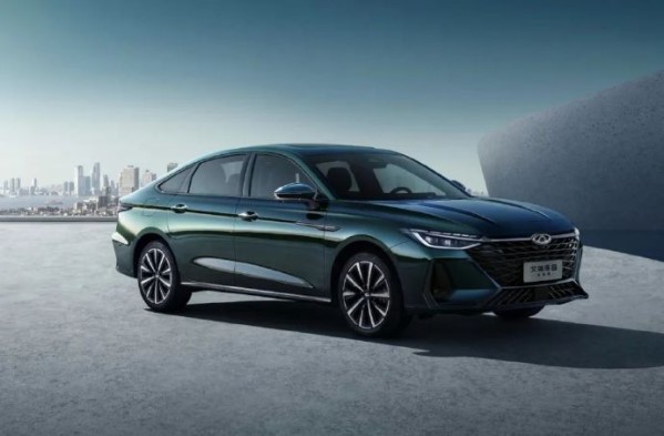 奇瑞艾瑞澤8新車(chē)型上市 升級(jí)驍龍8155芯片 售12.29萬(wàn)起