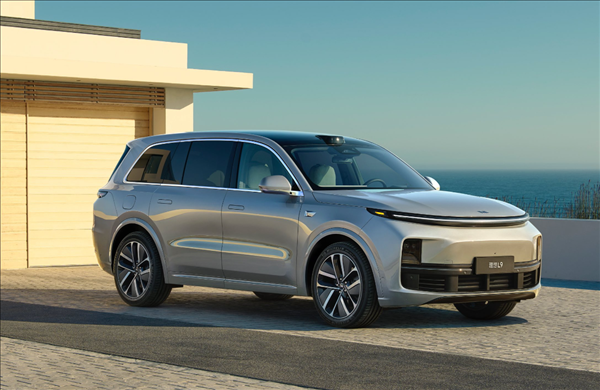 理想高管：我們第一個(gè)把大SUV前臉干成了純電的樣子