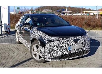 新款奧迪Q4 e-tron內(nèi)飾曝光：全新座艙首次諜照流出 或明年正式首發(fā)