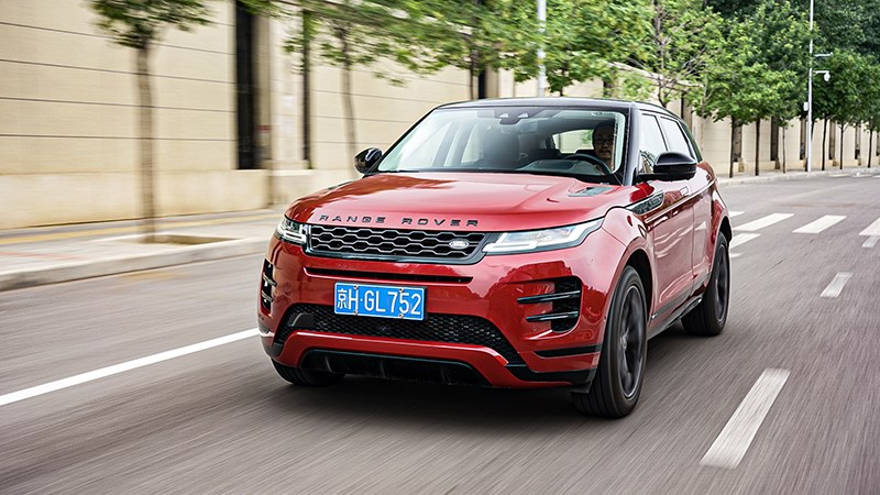 全能的美男 試駕全新路虎攬勝極光 