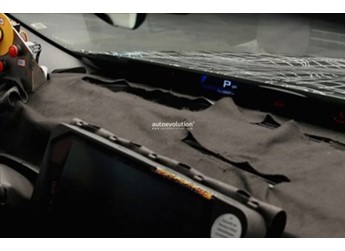 全新寶馬X5內(nèi)飾曝光！放棄儀表 搭載小米YU7同款全景屏 封面圖