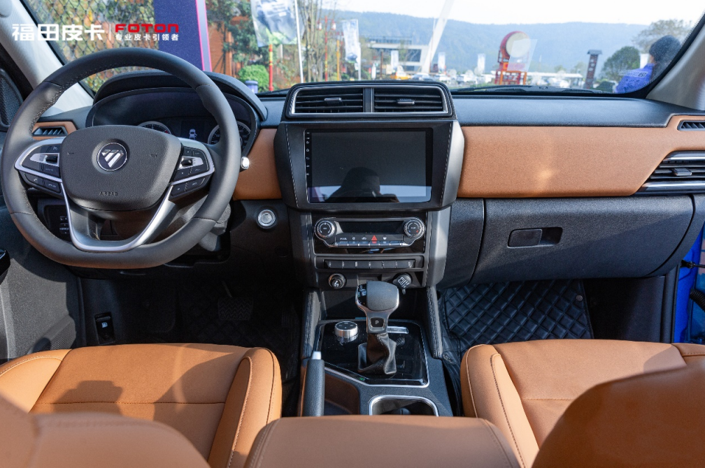 最強性價比還看福田征服者采埃孚8AT柴油皮卡