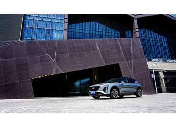 先鋒個性轎跑SUV 試駕凱迪拉克GT4 2023款 28T 鉑金型