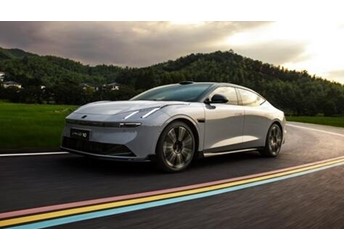 領克10 EM-P新增千里浩瀚H5版：全系四驅(qū)，16.58萬起 封面圖