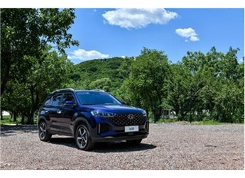 全面升級實力加倍！全新ix35更好開、更超值 只需12萬便可入手