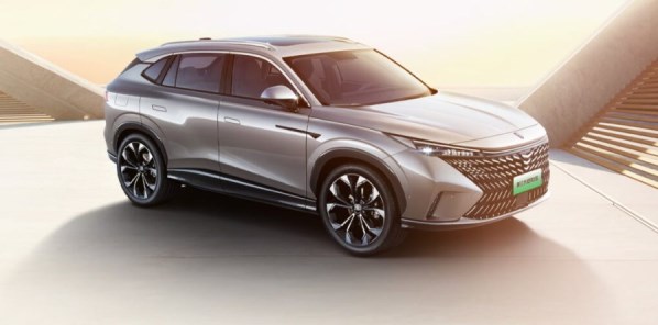 榮威eRX5售價(jià)調(diào)整：起步14.79萬(wàn) 這是漲了還是降了？