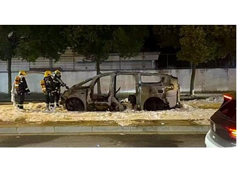 原因公布！理想汽車回應上海MEGA起火事件 將為召回車輛更換電池