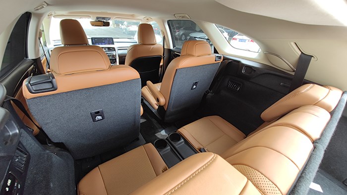 雨后見美景 雷克薩斯RX450hL懷來官?gòu)d游記