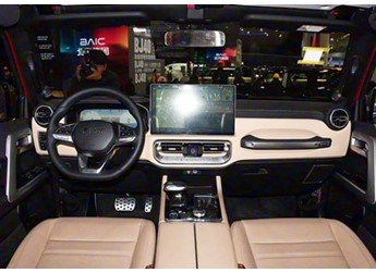 北京越野BJ40探險(xiǎn)家開(kāi)啟盲訂 將2026年1月正式上市