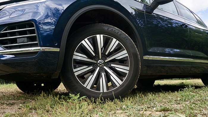 要豪華也要格調(diào) 大眾途銳插電式混動(dòng)評(píng)測