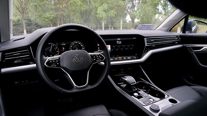 要豪華也要格調(diào) 大眾途銳插電式混動(dòng)評(píng)測