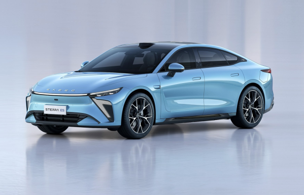 智界S7兄弟車型 星途星紀(jì)元ES正式上市 售價(jià)22.58萬(wàn)元起