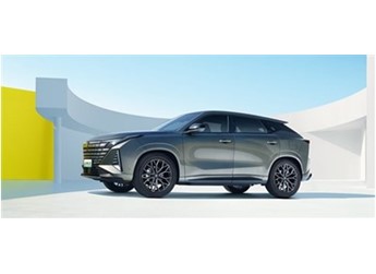 插混、增程全給到，長安UNI-Z滿足強動力、超級省、高舒適出行需求 封面圖