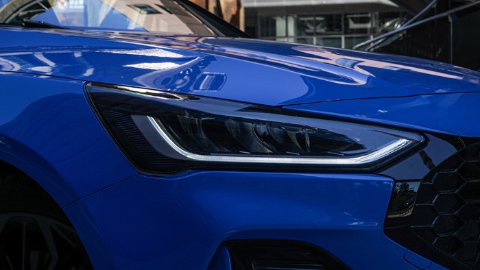 與風(fēng)為伴 試駕2022福特三廂?？怂筍T-Line