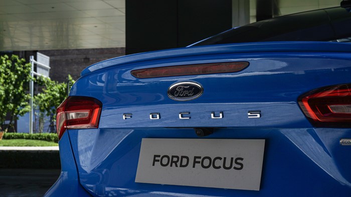 與風(fēng)為伴 試駕2022福特三廂?？怂筍T-Line